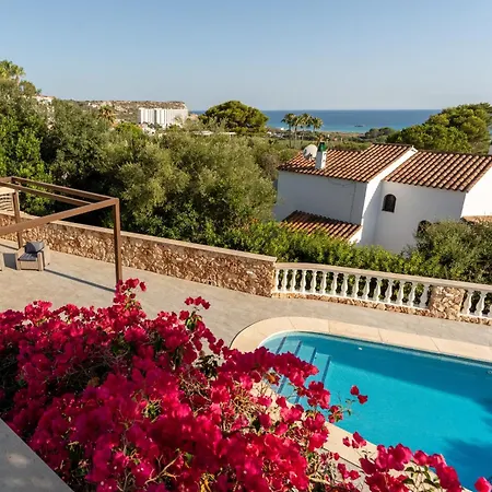 Katarina Villa Son Bou